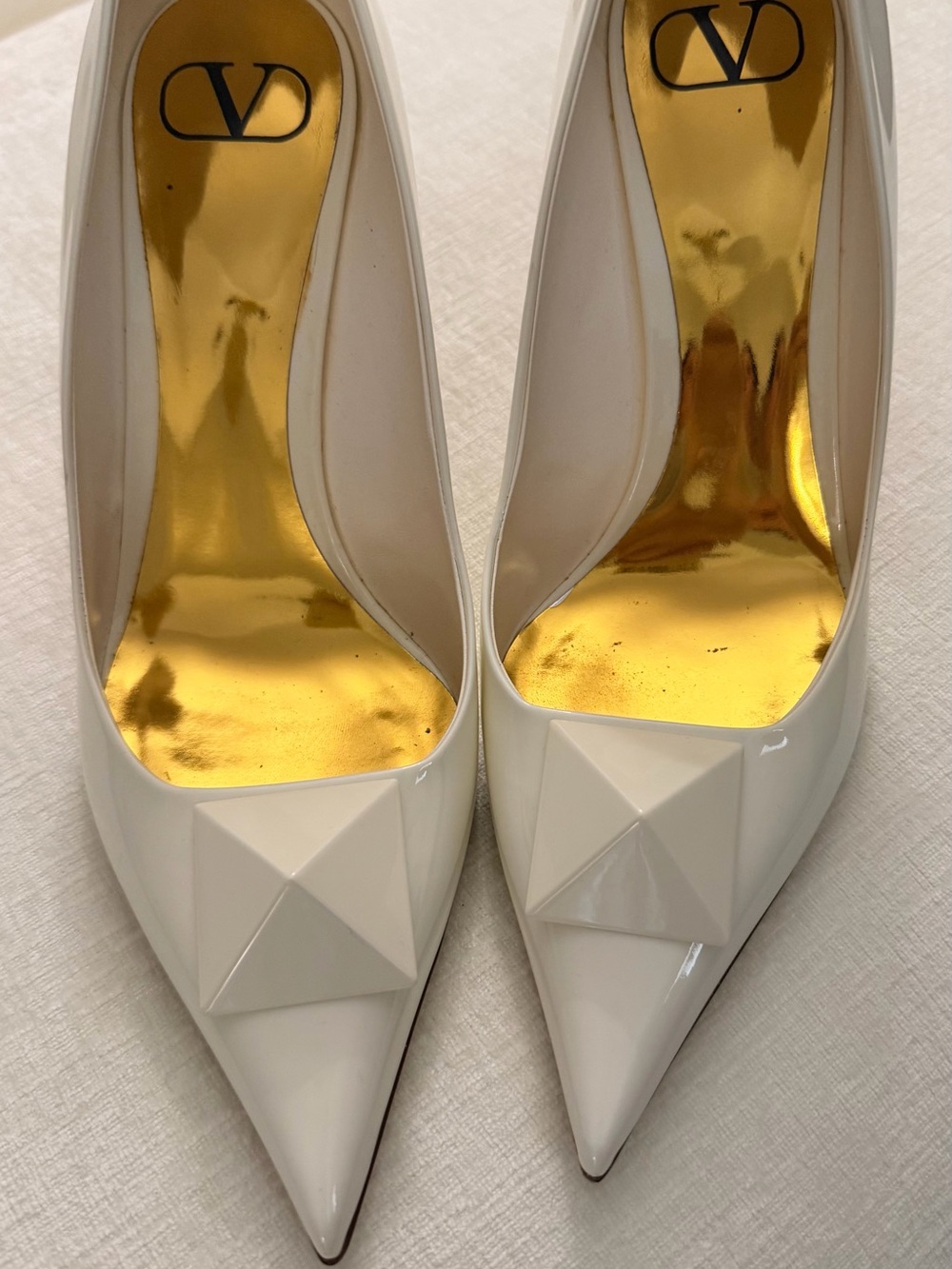Valentino White Patent Pointed Pumps size 9.5